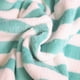 thumbnail image 5 of Accesorios de baño 1 paquete de toallas de mano de secado rápido de microfibra de terciopelo, toallas muy absorbentes, uso multiusos como toalla de mano para baño de hotel, toallas de mano de poliéste, 5 of 8
