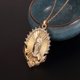 thumbnail image 3 of Colgante de cadena de clavícula dorada con figura de ángel de diamantes de imitación de cristal de Europa y Estados Unidos, 3 of 6