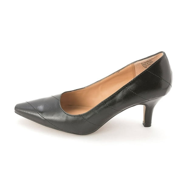 Karen Scott Karen Scott Womens Clancy Closed Toe Classic Pumps