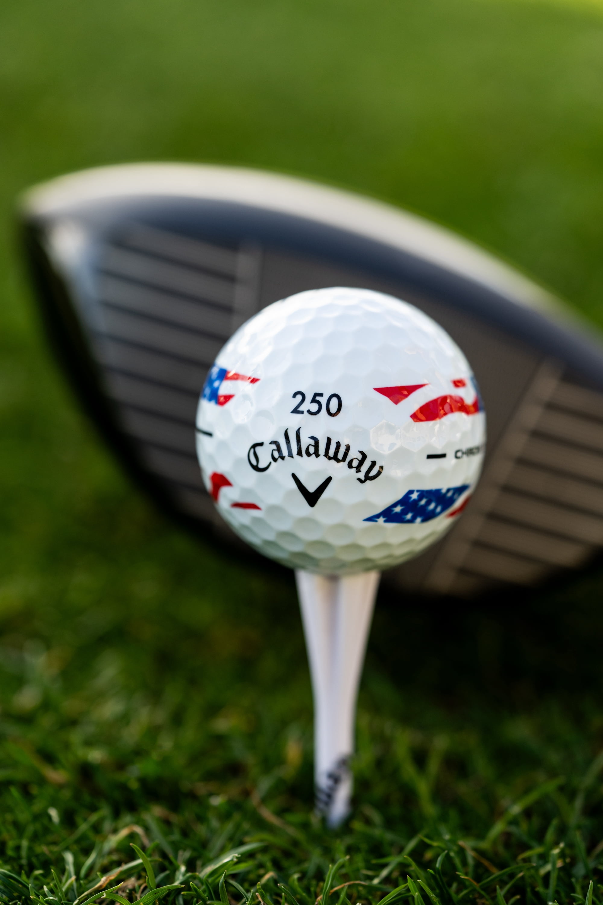 Callaway Golf Chrome Tour 26 - USA Stripe 12 ball pk