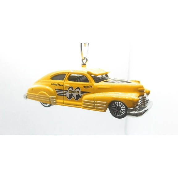 Christmas Ornament for 1947 Chevy Fleetliner Yellow