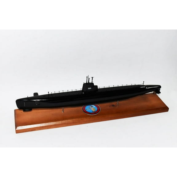 SS-565 USS Wahoo, Tang Class, 20" Mahogany Model