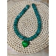 thumbnail image 4 of Collier Style Bohème Perlé Coloré avec Pendentif en Forme de Cœur; un Accessoire à la Mode., Vert, 4 of 7