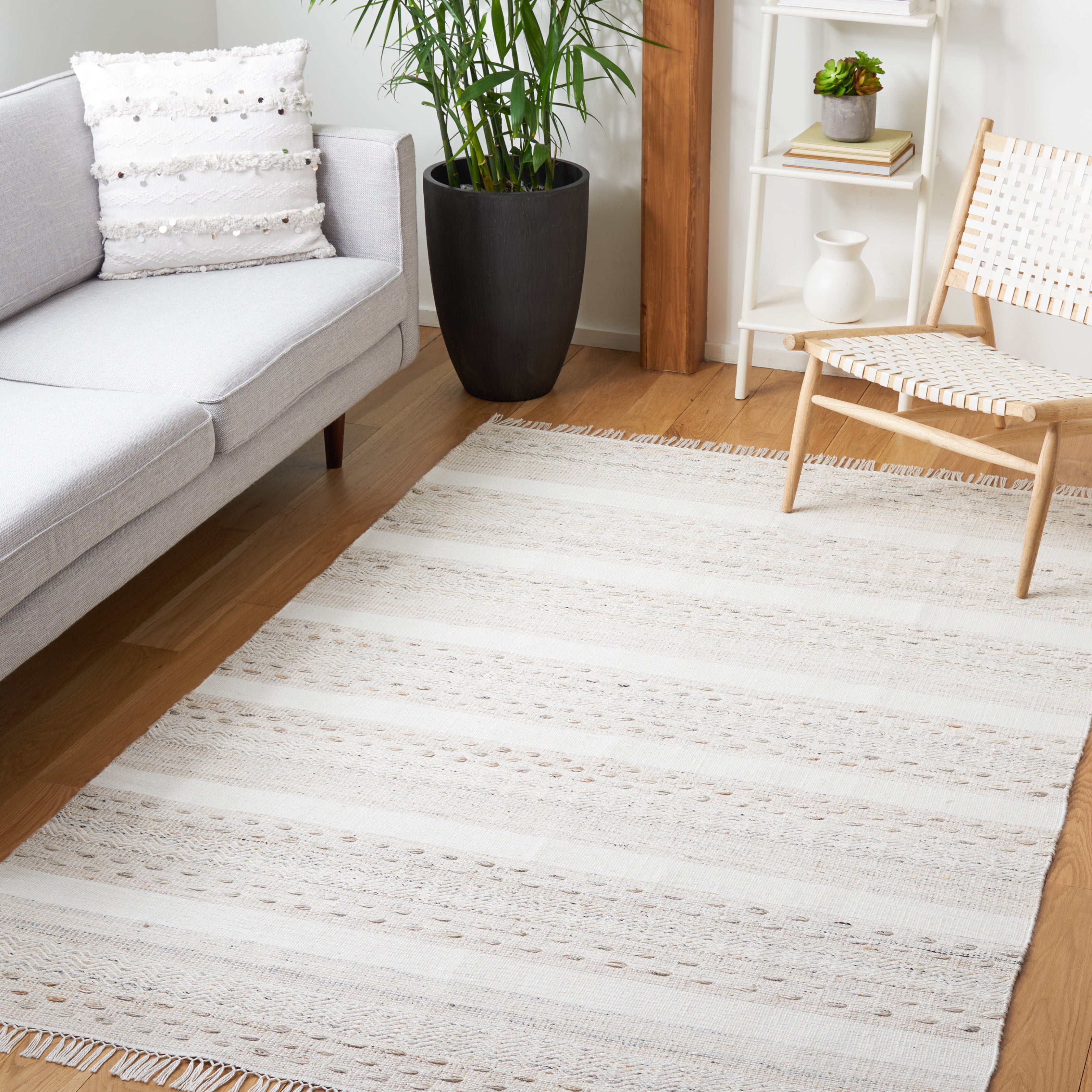 SAFAVIEH Striped Kilim Peyton Striped Polyester Area Rug, Beige/Ivory, 6' x 9'