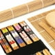 thumbnail image 1 of Juego de máquina para hacer sushi de bambú, esterilla para enrollar sushi, juego de cucharas y palillos para hacer sushi, 1 of 9