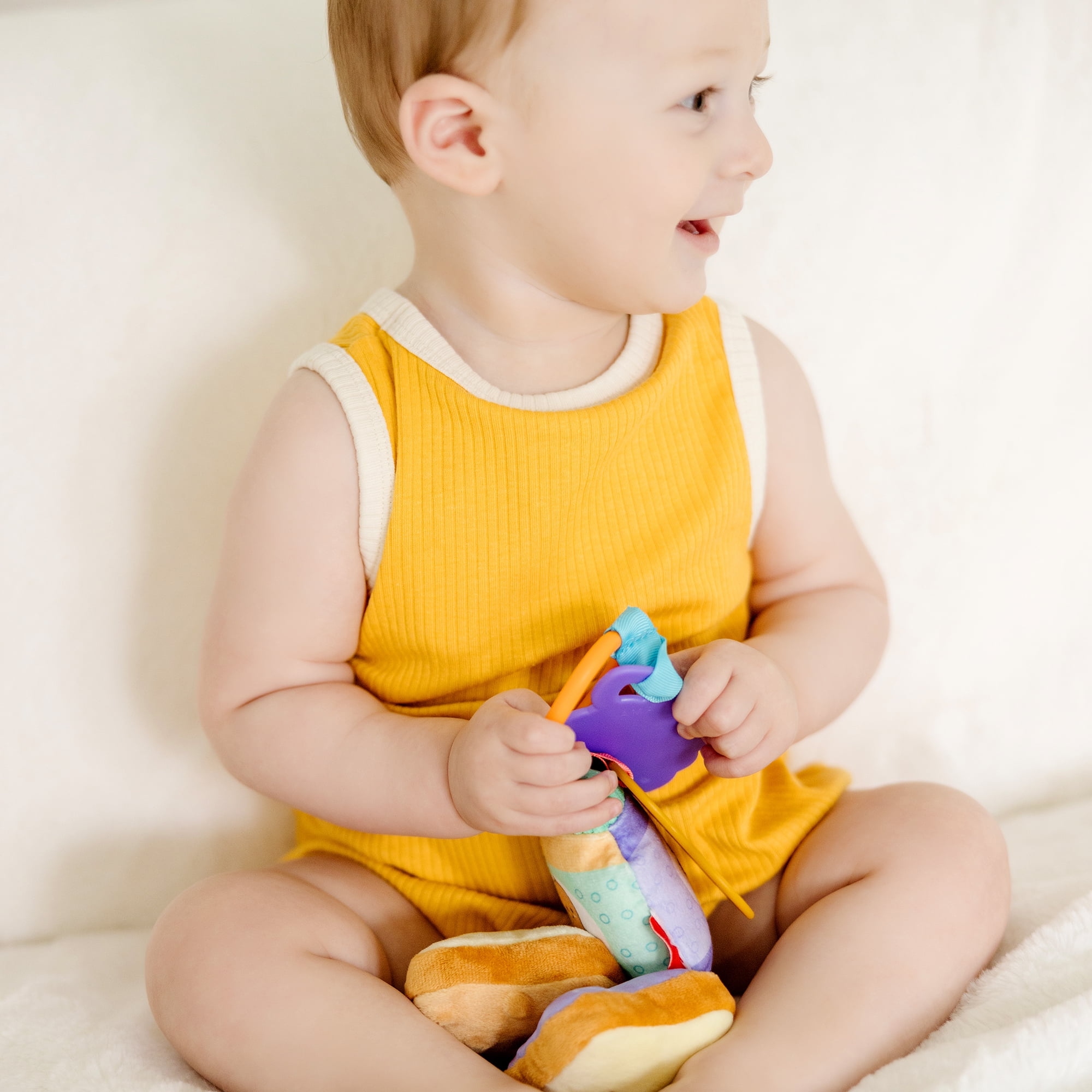 Melissa & Doug Multi-Sensory PB&J Take-Along Clip-On Infant Toy
