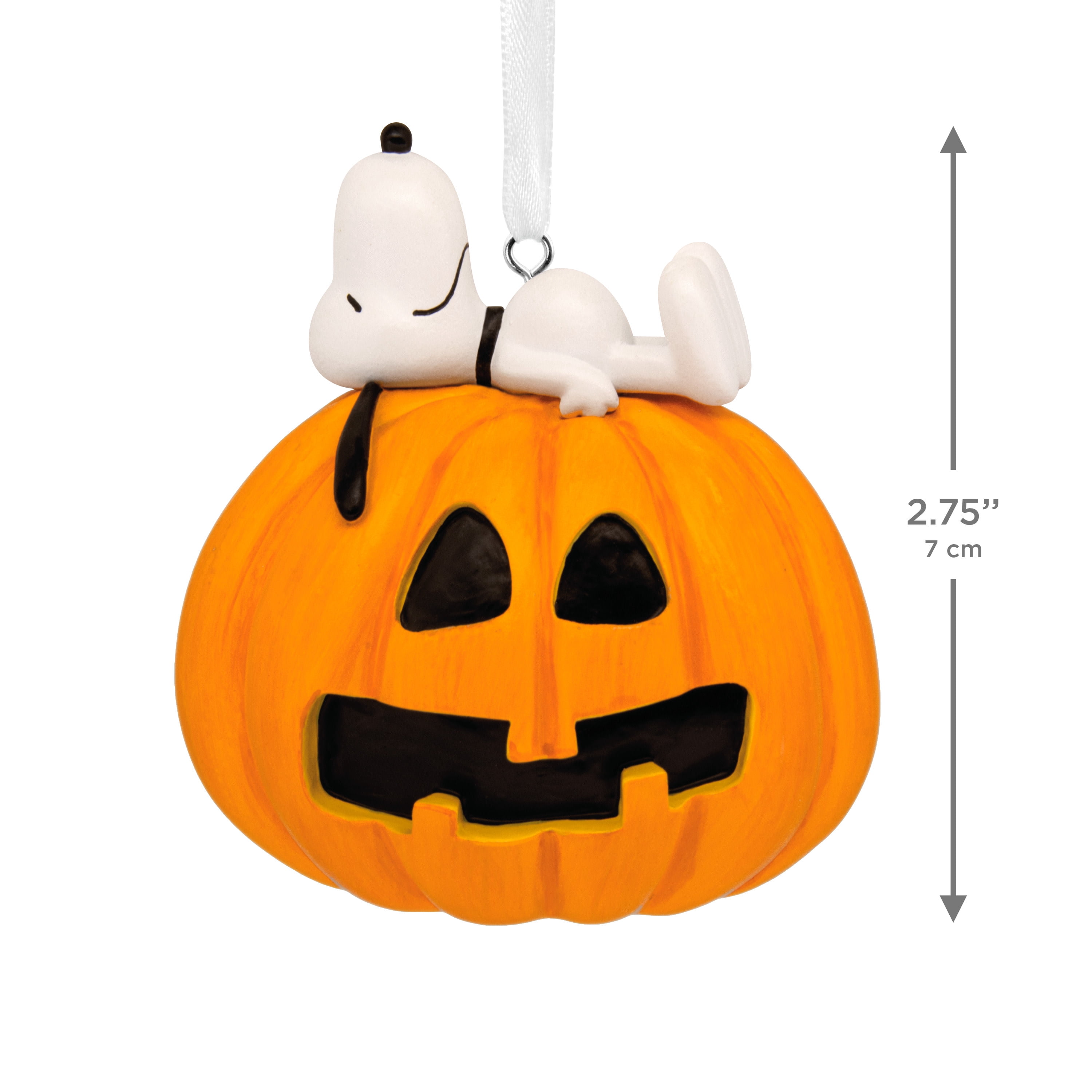 Hallmark Halloween Ornament (Peanuts Snoopy on Jack-o'-Lantern), 1 Count
