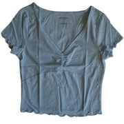 Arizona Jean Co. Junior Women's Cropped and Scalloped V-Neck T-Shirt Size Medium