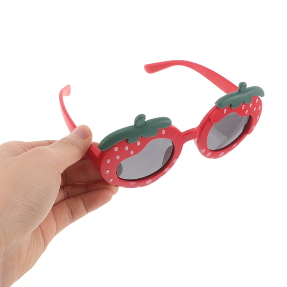 COMPUKAS sunglasses toddler girl Children Strawberry Shape 1Pack for Outdoor Fun Summer Beach