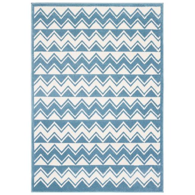 LR Home WHIMS81269WLB5070 Whimsical Classic Chevron Indoor Area Rug - 5 x 7 ft.