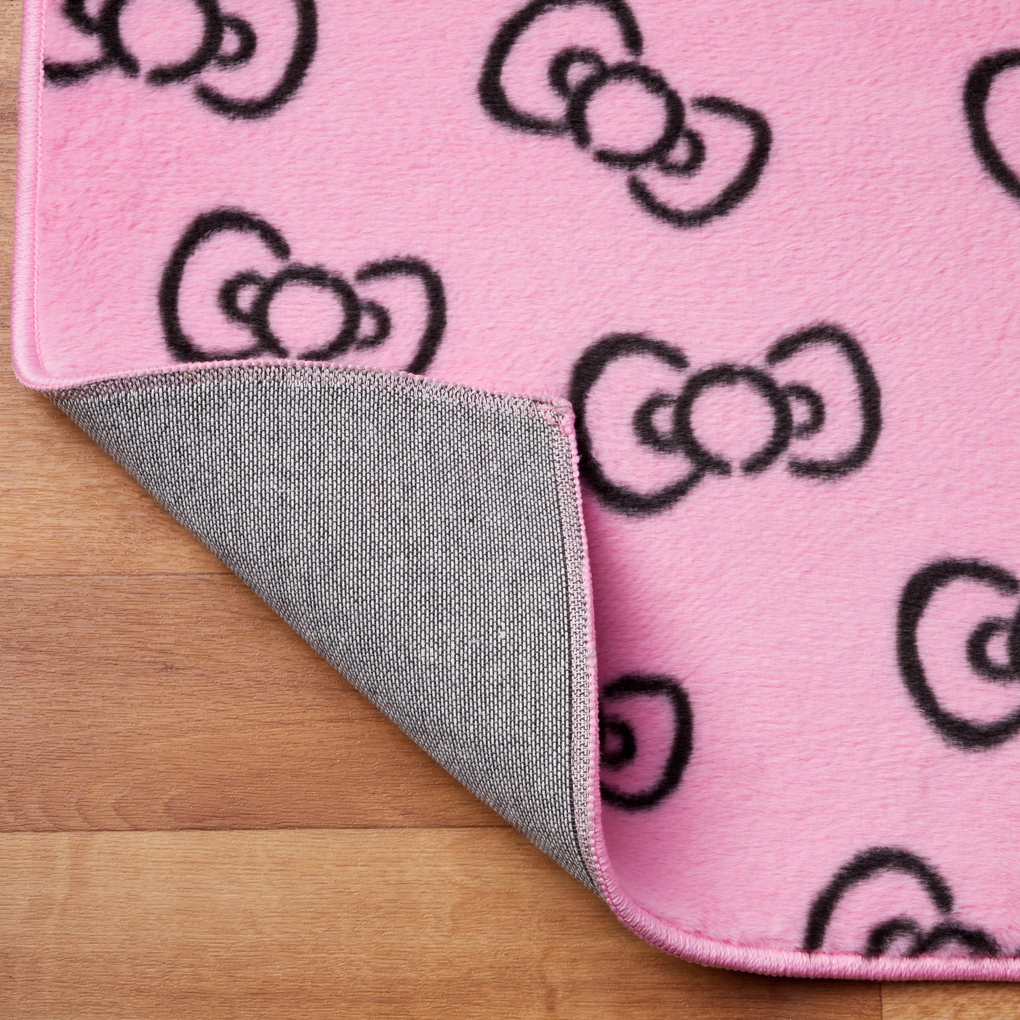 Hello Kitty Kids Faux Fur Accent Rug, 30 x 46, Pink