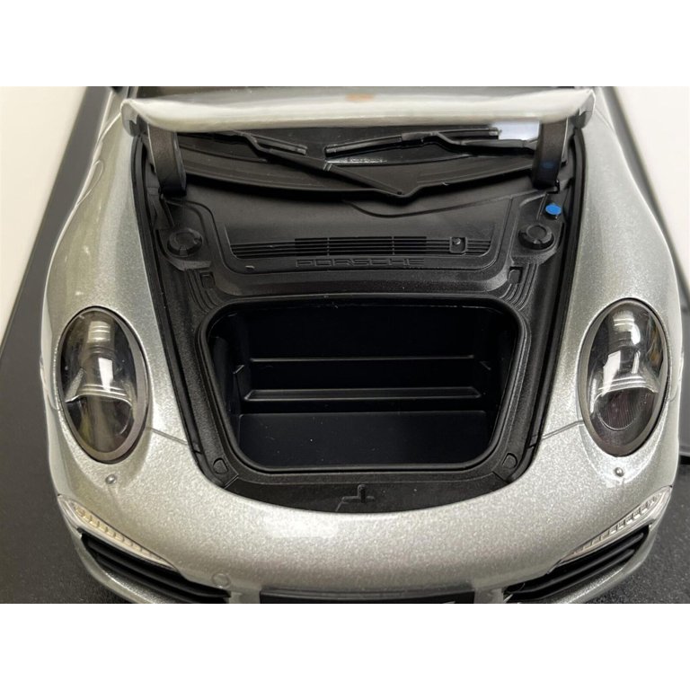 ミニカー Welly Porsche 911 (991) Carrera S 1/18 Welly 2013 Porsche 911 991 Carrera S Coupe Silver 1:18