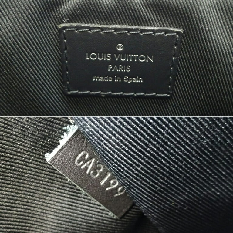 Louis Vuitton Men's District PM NM Shoulder Bag
