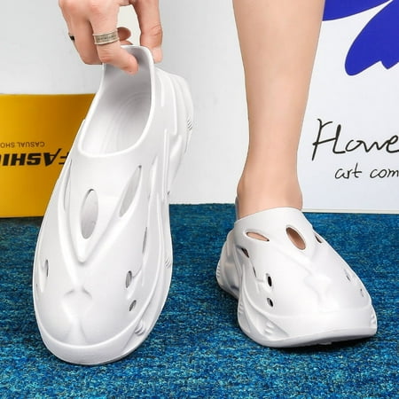 

Men s Clogs Summer Outdoor Walking Shoes Soft Sole Walking Shoes Slip-on Closed Toe Sandals Outdoor Garden Shoe Beach Sandals