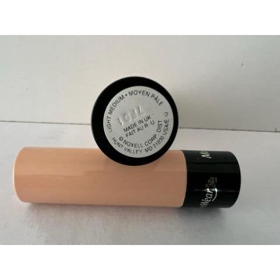 Protecter & Gamble Cover Girl Moisture Wear Moisturizing Concealer Light Medium