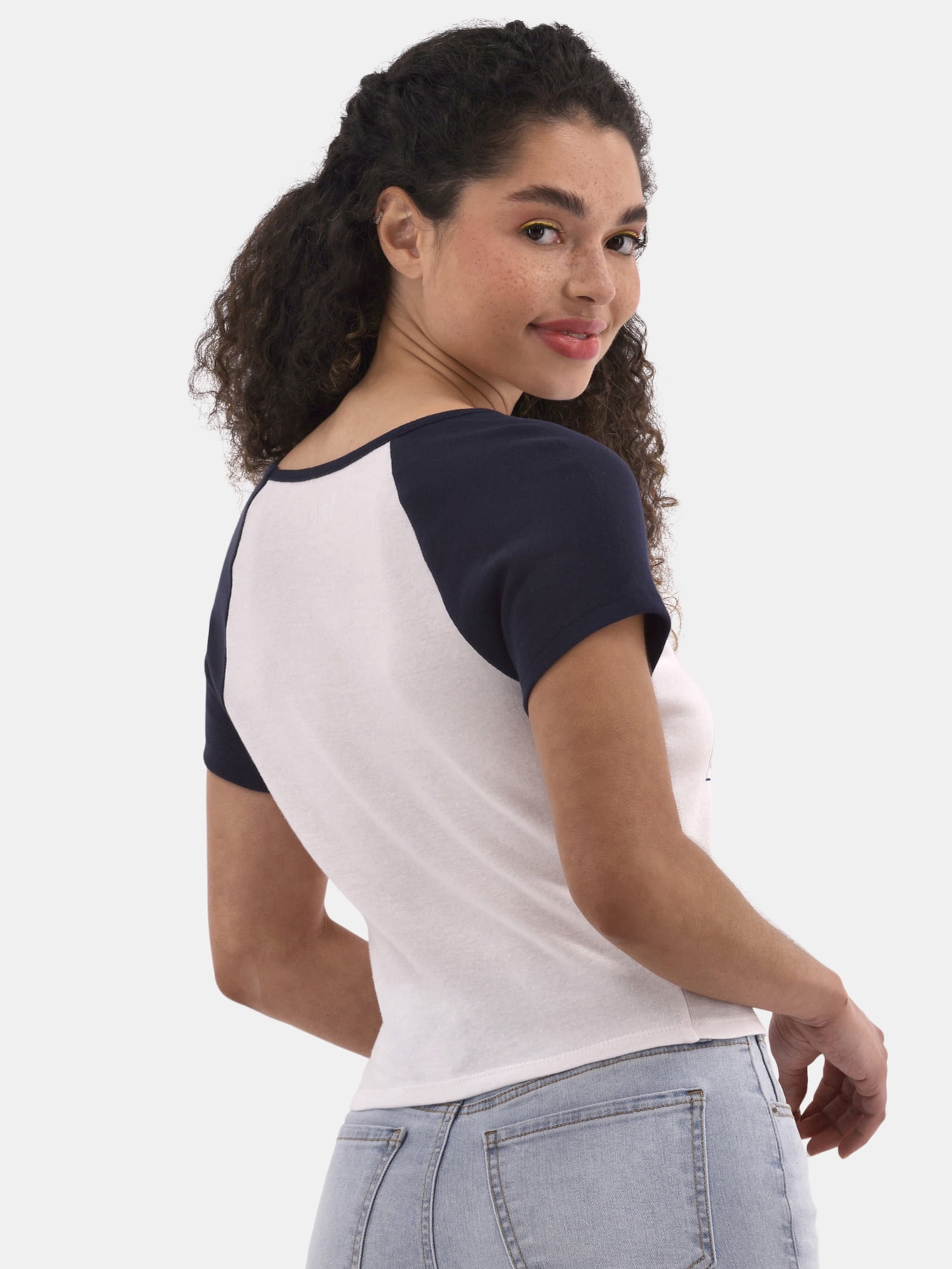 No Boundaries Graphic Raglan Baby Tee with Short Sleeves, Women's