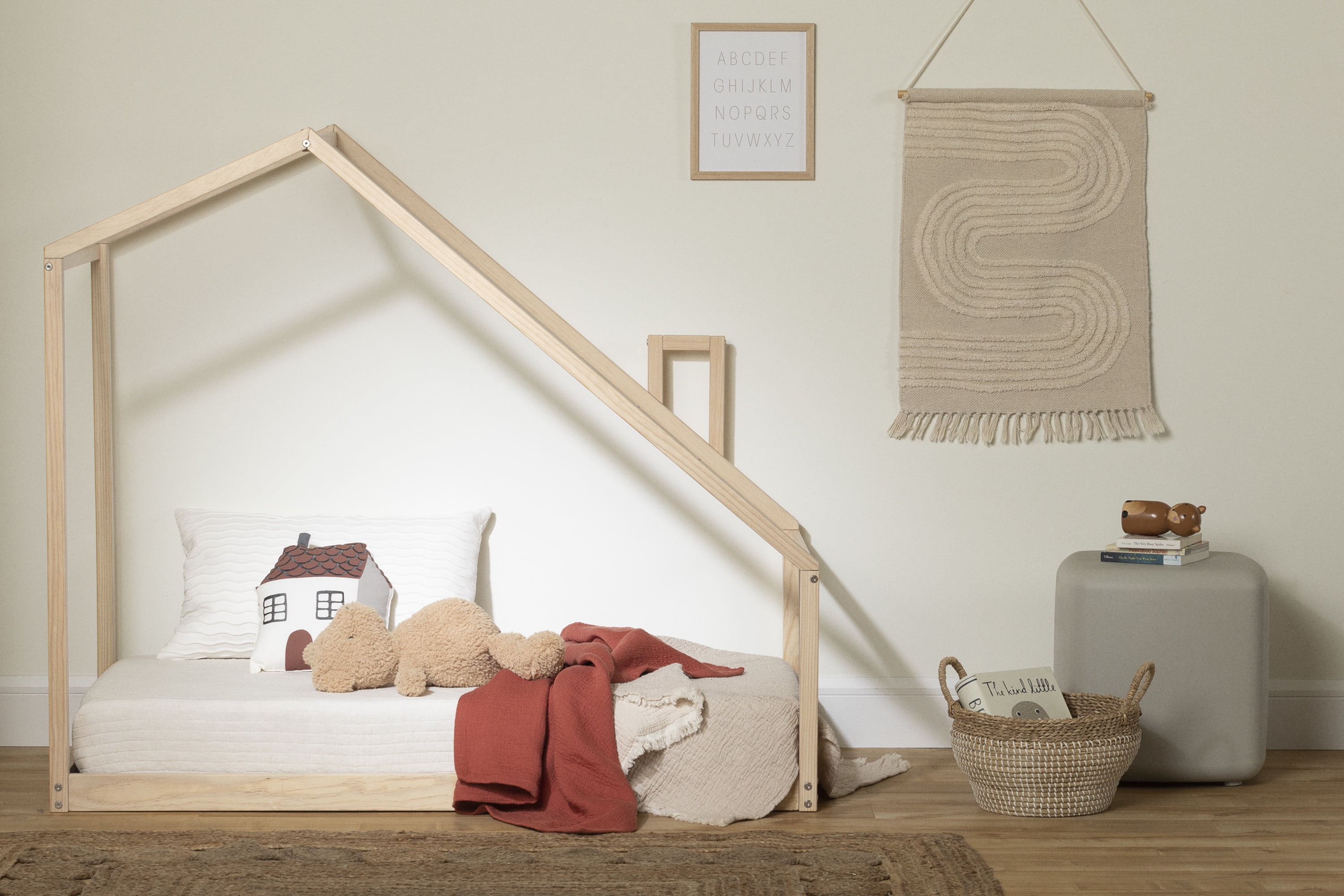 South Shore Sweedi, Scandinavian Bed, Toddler Beige