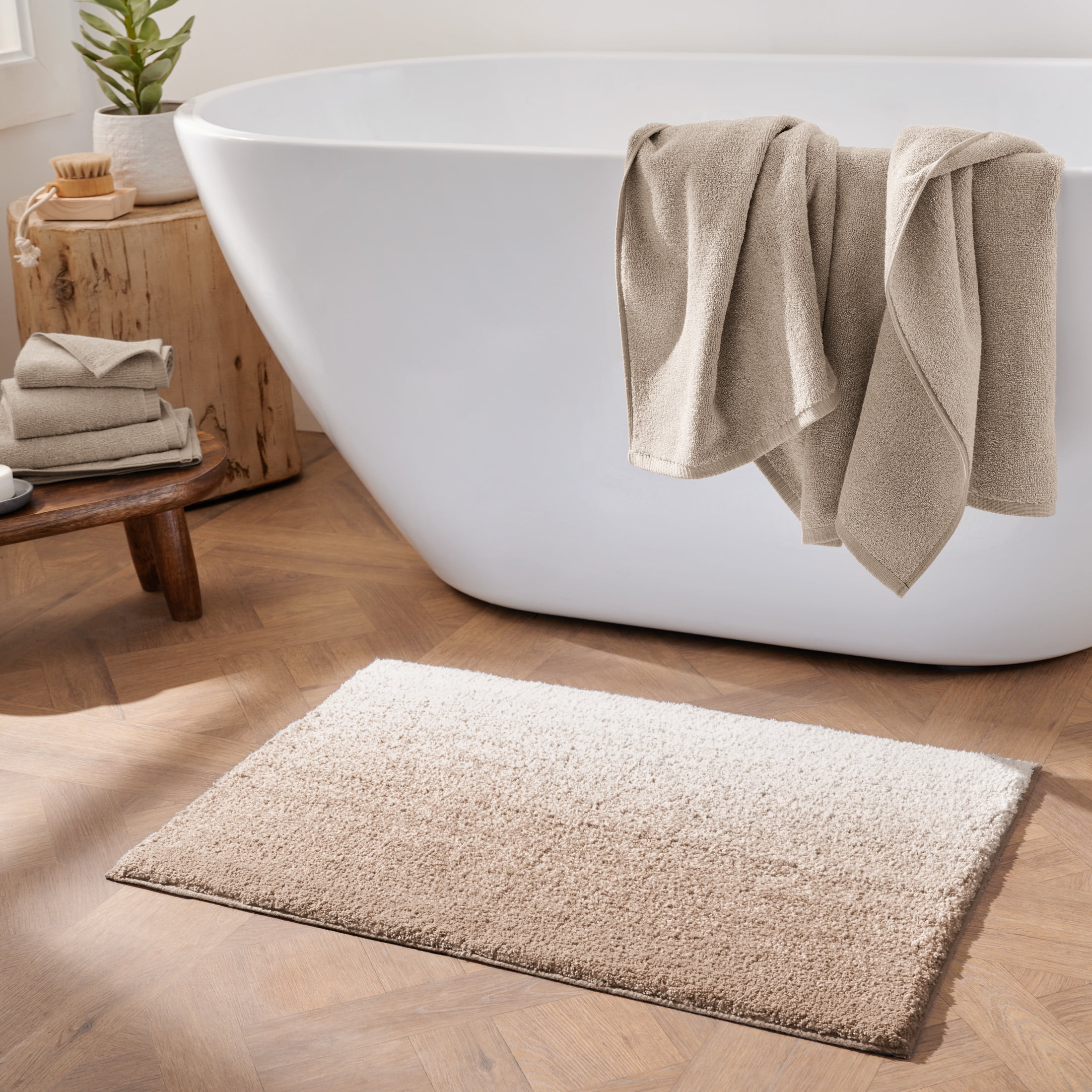 Highland Dunes Murri Ombre Bath Rug Set, Non Slip Bath Mat for Bathroom  Water Absorbent Soft Microfiber Shaggy & Reviews