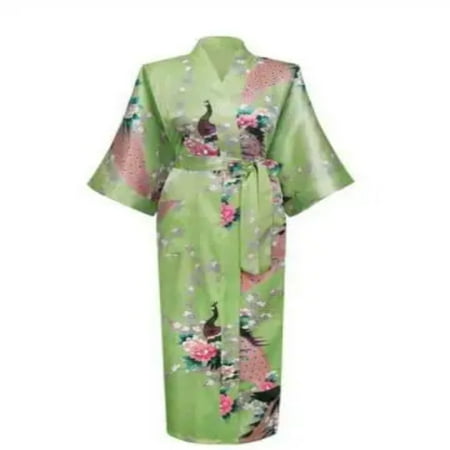 

HNGPNGH a queen in this exquisite garment. Ultimate comfort and sophistication combined in this must-have luxurious robe. Make a statement with this elegant piece that exudes beauty and g