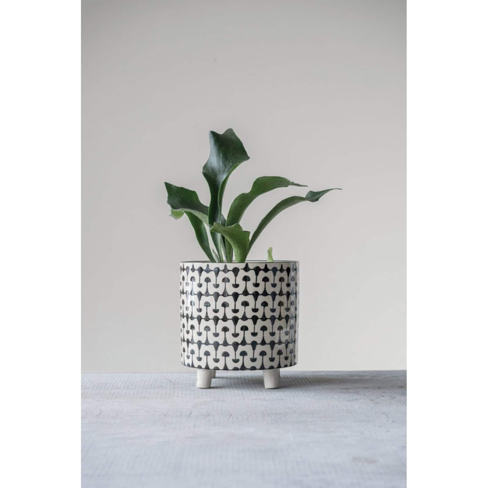 Creative Co-Op Round Stoneware Planters with Geometric Prints, Black and White
