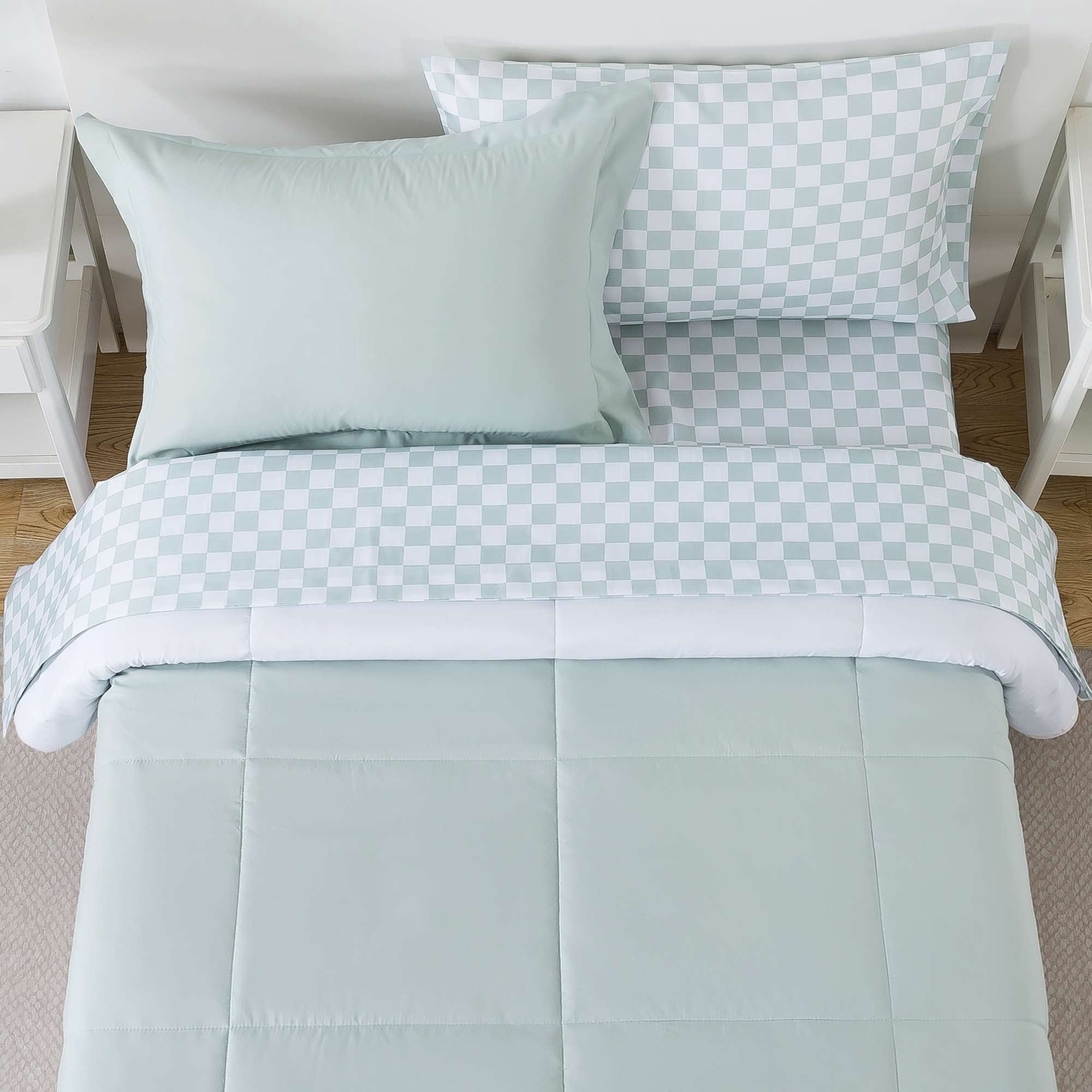 Mainstays Reversible Comforter and Sheet Set, 5-Piece Bed-in-a-Bag, Twin, Sage