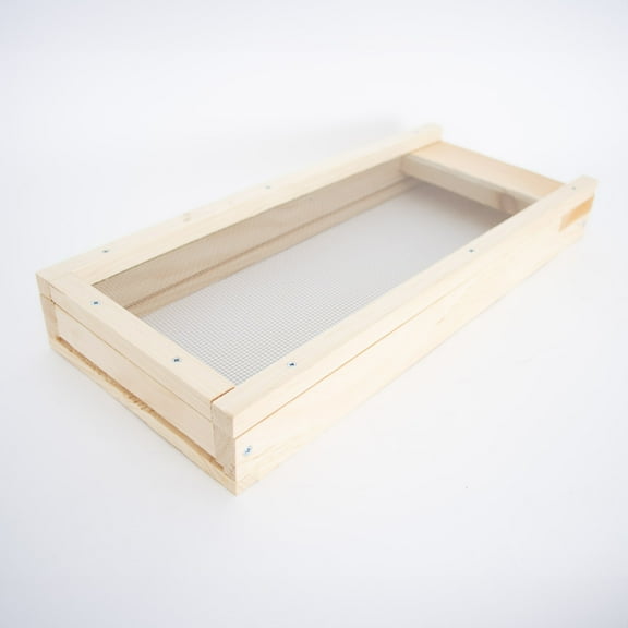Stoney Acres Screened Bottom Board for 5-Frame Nuc and Langstroth Hive, Durable, Stable Foundation Beehive Base, Essential Hive Management Tool