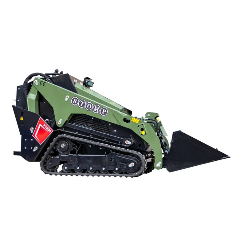 TYPHON STOMP V1000 Diesel Skid Steer Loader, 24HP Kubota D1105
