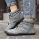 thumbnail image 4 of Botas de nieve de invierno para exteriores, zapatos de algodón grueso con forro polar para hombres, zapatos de montañismo de cinco dedos impermeables, antideslizantes y cálidos para mujer, 4 of 5