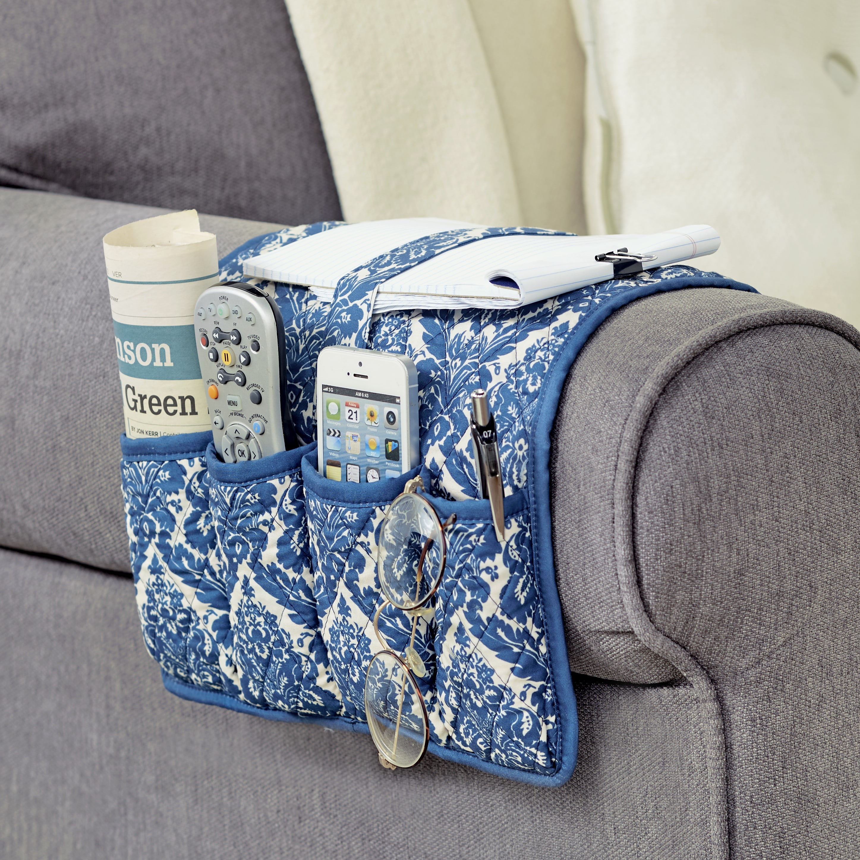 Quilted Armrest Cover with 4 Pockets and Center Magazine Strap Blue