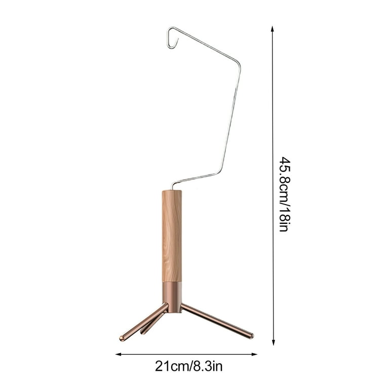 Hanging outlet light stand