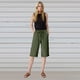 thumbnail image 4 of Pantalones de la Cintura Elástica de las Mujeres Medio Pantalones Cortos Botones de la Cintura Elástica de Verano Lino Bolsillos Pantalones, Lino de Algodón, 4 of 7