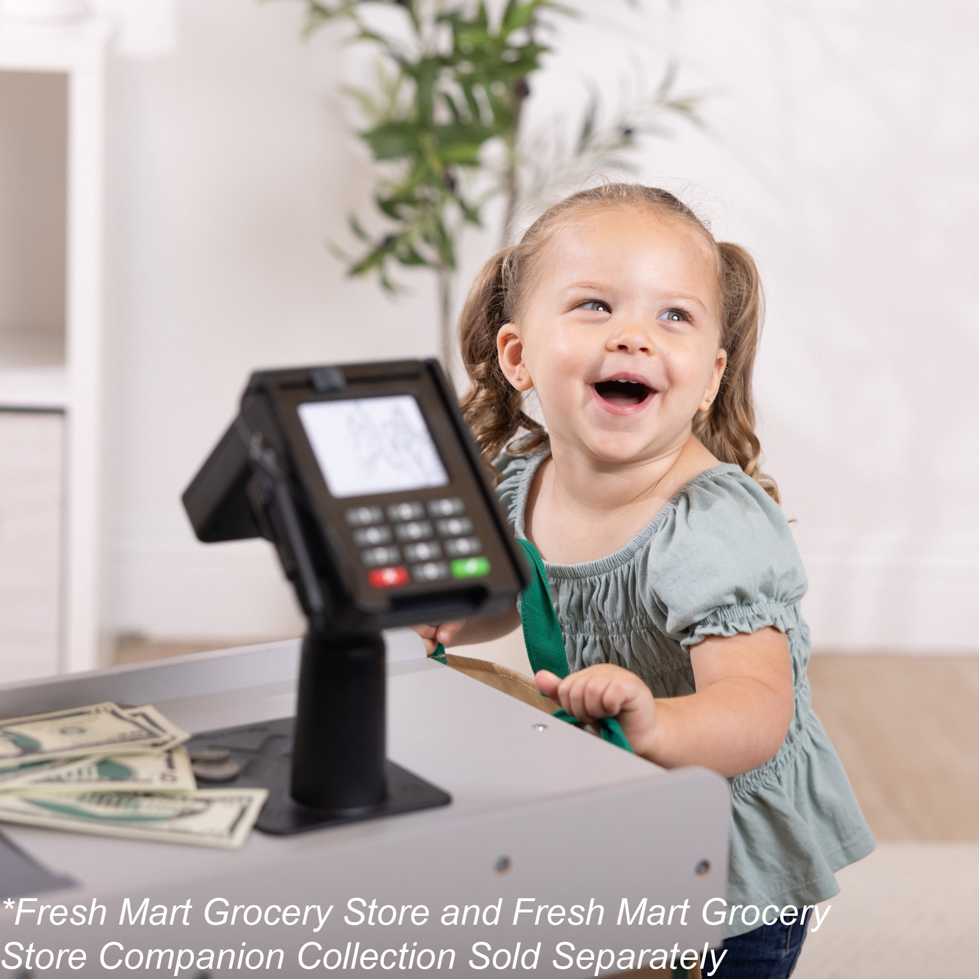 Melissa & Doug Fresh Mart Pretend Grocery Store with Cash Register, Scanner, & Conveyor Belt for Children 3Y+ - FSC Certified