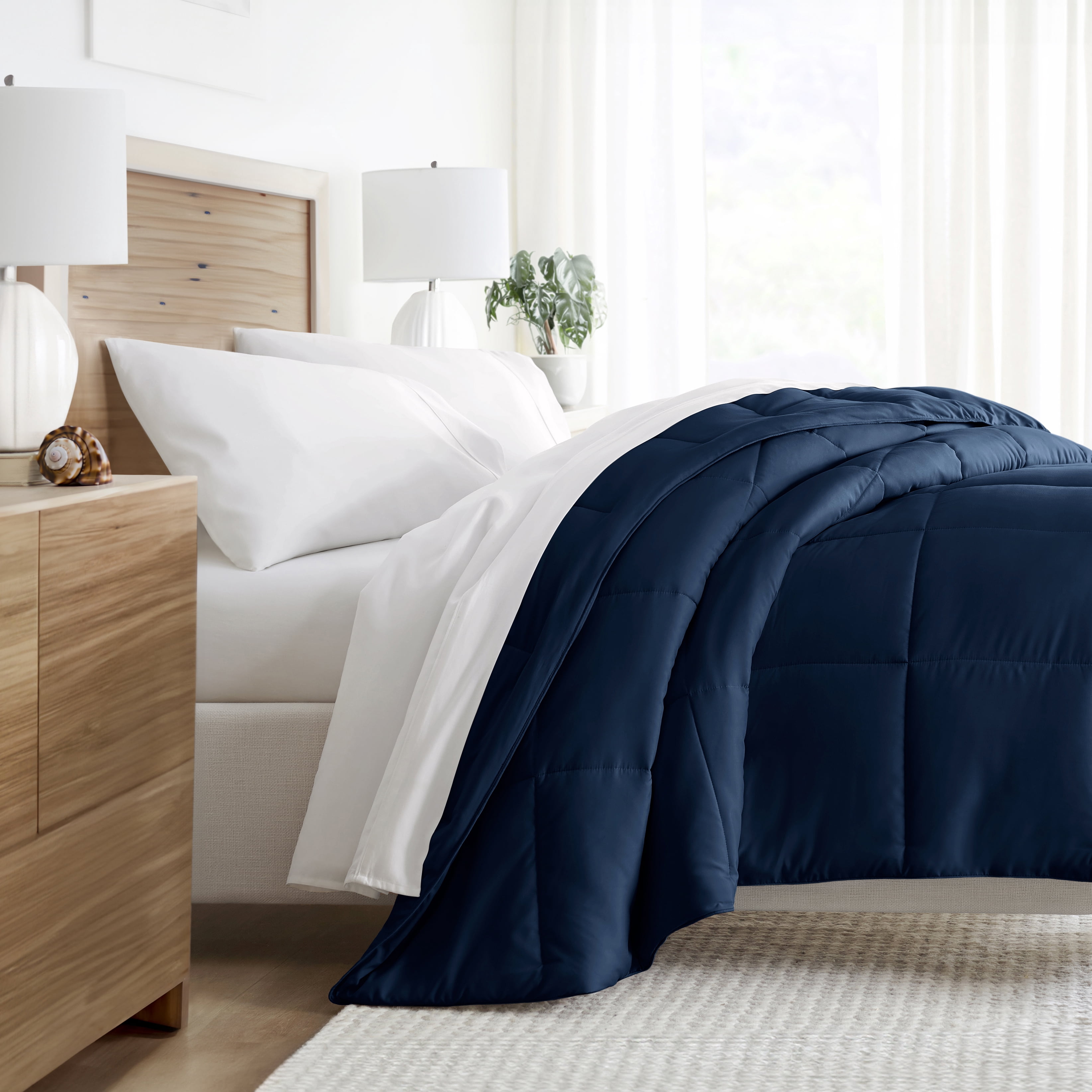Noble Linens Navy All Season Alternative Down Solid Comforter, Twin/Twin XL