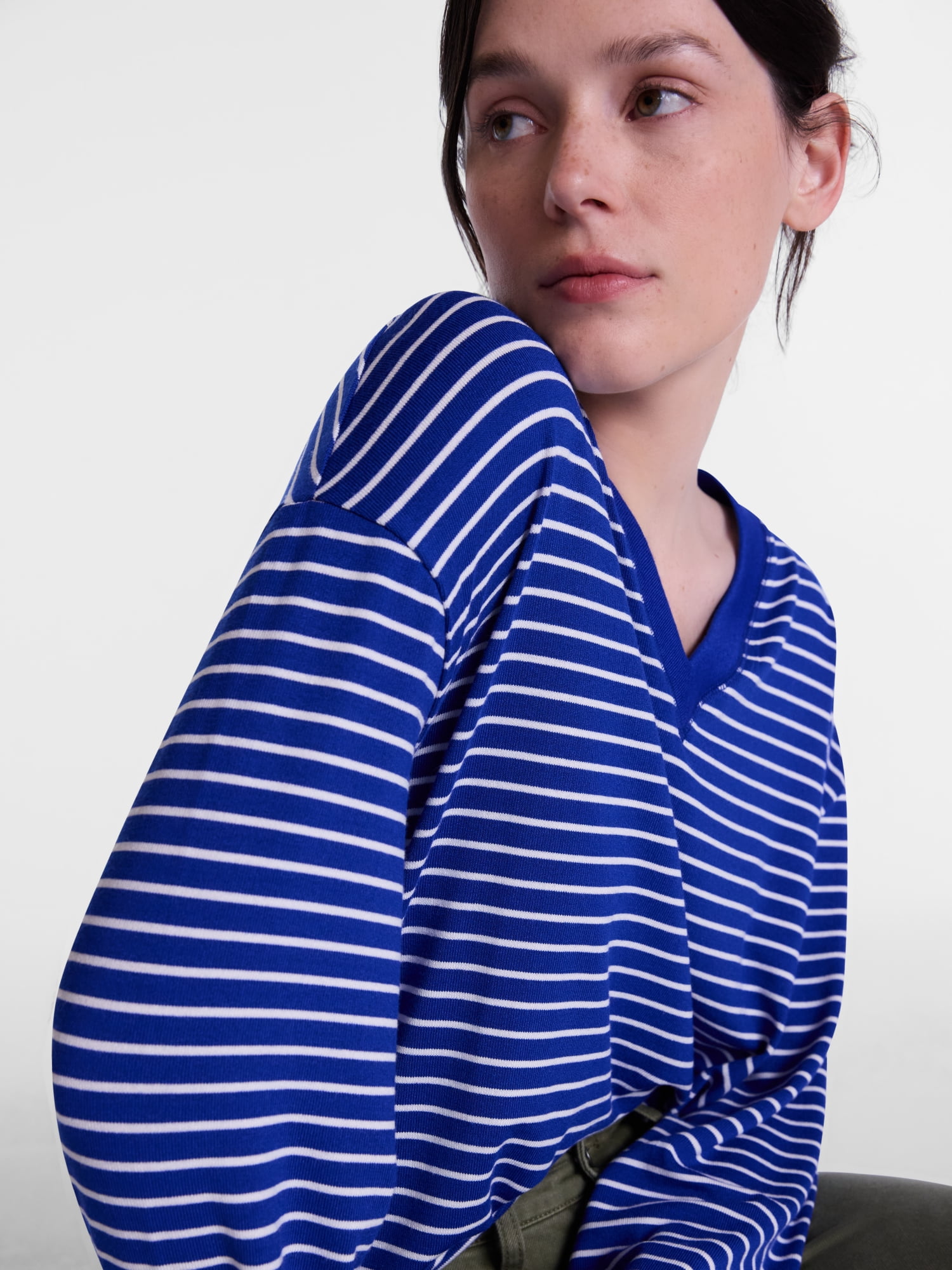 Scenario Women's and Women's Plus Relaxed Tee with Long Sleeves, Sizes XS-4X