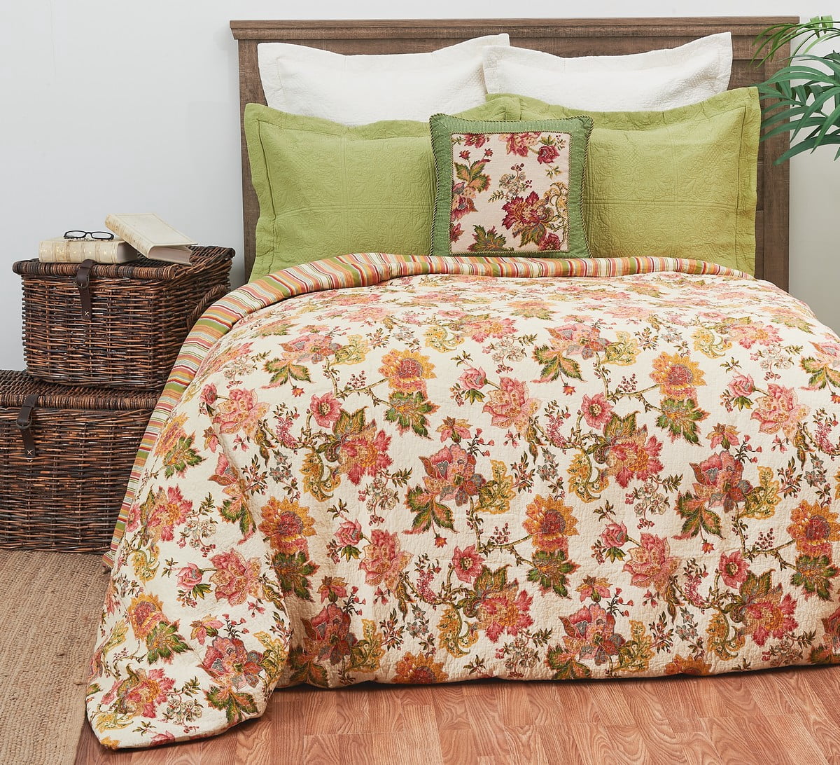 Deanna Queen Duvet Cover