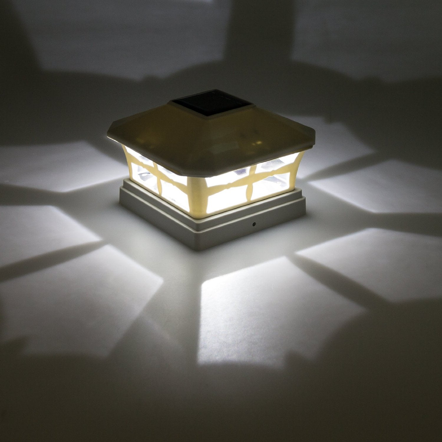 Greenlighting Off White 5 X5 Solar Powered Patio Fence Post Cap