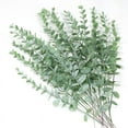 thumbnail image 1 of Zhuge 18 piezas de tallos de eucalipto artificiales, tallos de hojas de eucalipto artificiales, flores artificiales para el hogar, ramo de flores, centro de mesa, verde claro, colgante escarcha, 1 of 5