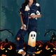 thumbnail image 1 of Pijama de manga corta con cuello vuelto para mujer, con bolsillos y estampado de Halloween, cintura elástica, de poliéster, 1 of 5