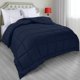 thumbnail image 1 of Ropa de cama Edredon Utopia para todas las estaciones, plumón, color azul marino, 1 of 7