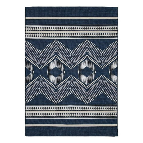 Linon Indoor Outdoor Machine Washable Danton Accent 2'x3' Rug in Navy