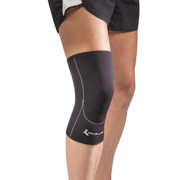Mueller Closed Patella Knee Sleeve