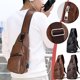 thumbnail image 1 of Bandolera para hombres – Mochila de día con bandolera en el pecho de hombro, cuero de poliuretano, negro/caqui/marrón, correa ajustable, agujero para auriculares, encaja en tableta de 7,9", ligera, 1 of 6
