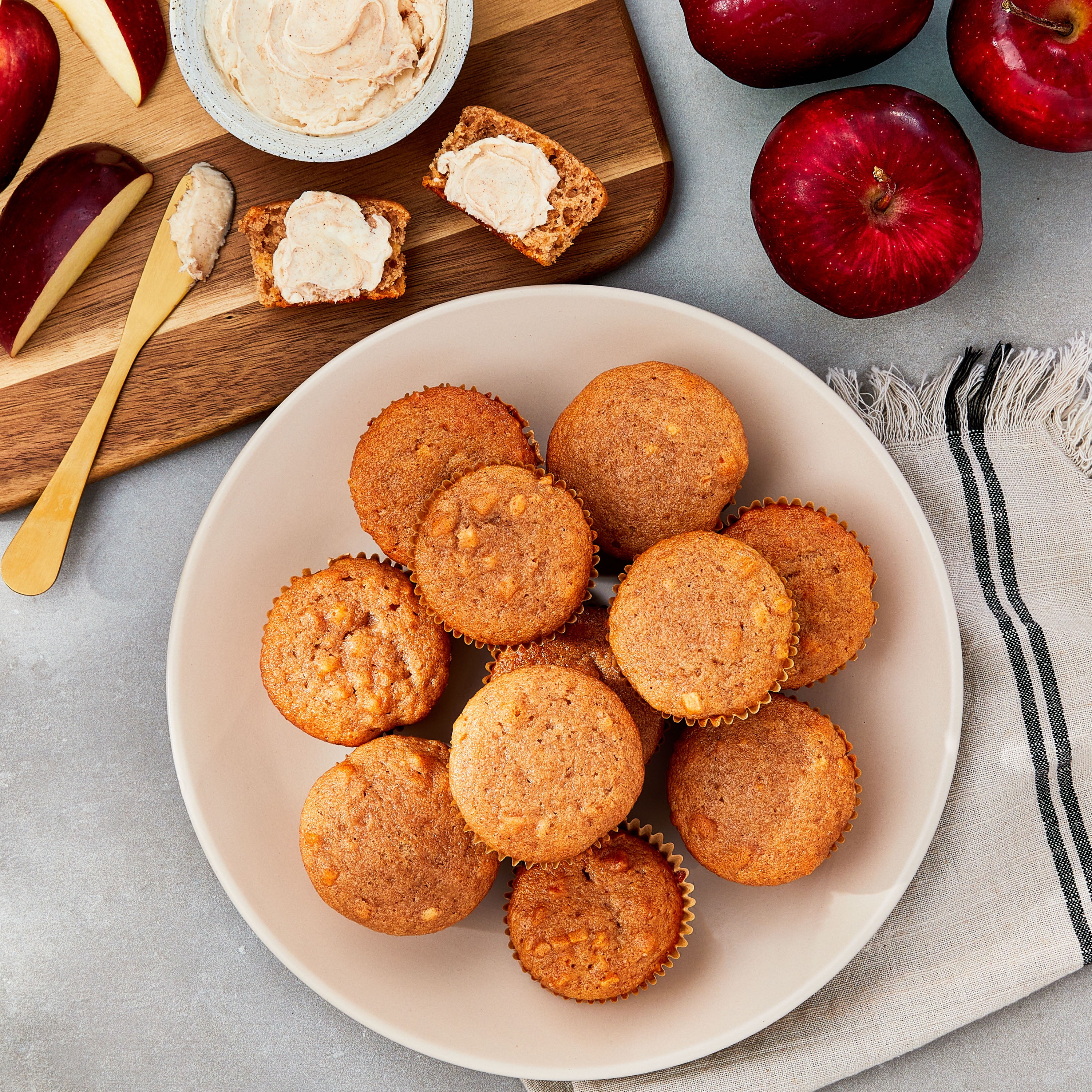 Great Value Apple Cinnamon Quick Bread and Muffin Mix, 15 oz Box