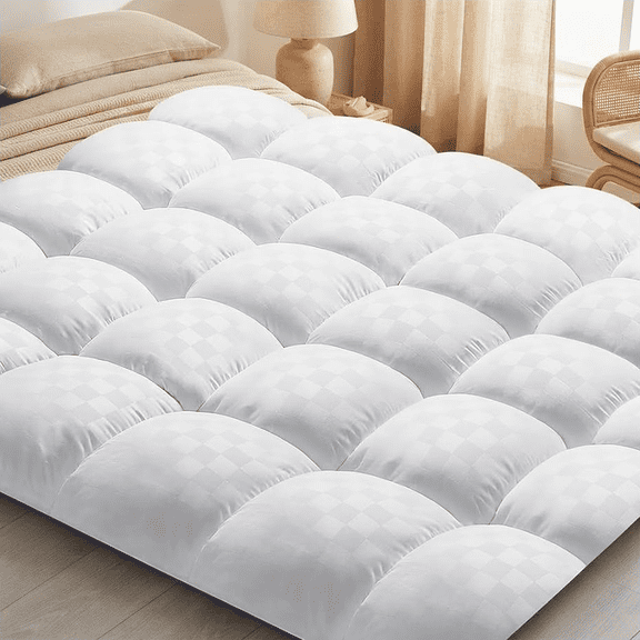 Queen Size Extra Thick Quilted Pillow Top Mattress Pad, Soft Breathable Bed Topper with 6 to 21 Inch Deep Pocket, White