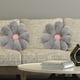 thumbnail image 5 of Cojín con forma de flor y almohada de felpa para sofá. Suave y Acogedor. Añade un toque de elegancia a su hogar. Ideal para Confort y Decoración., 5 of 6
