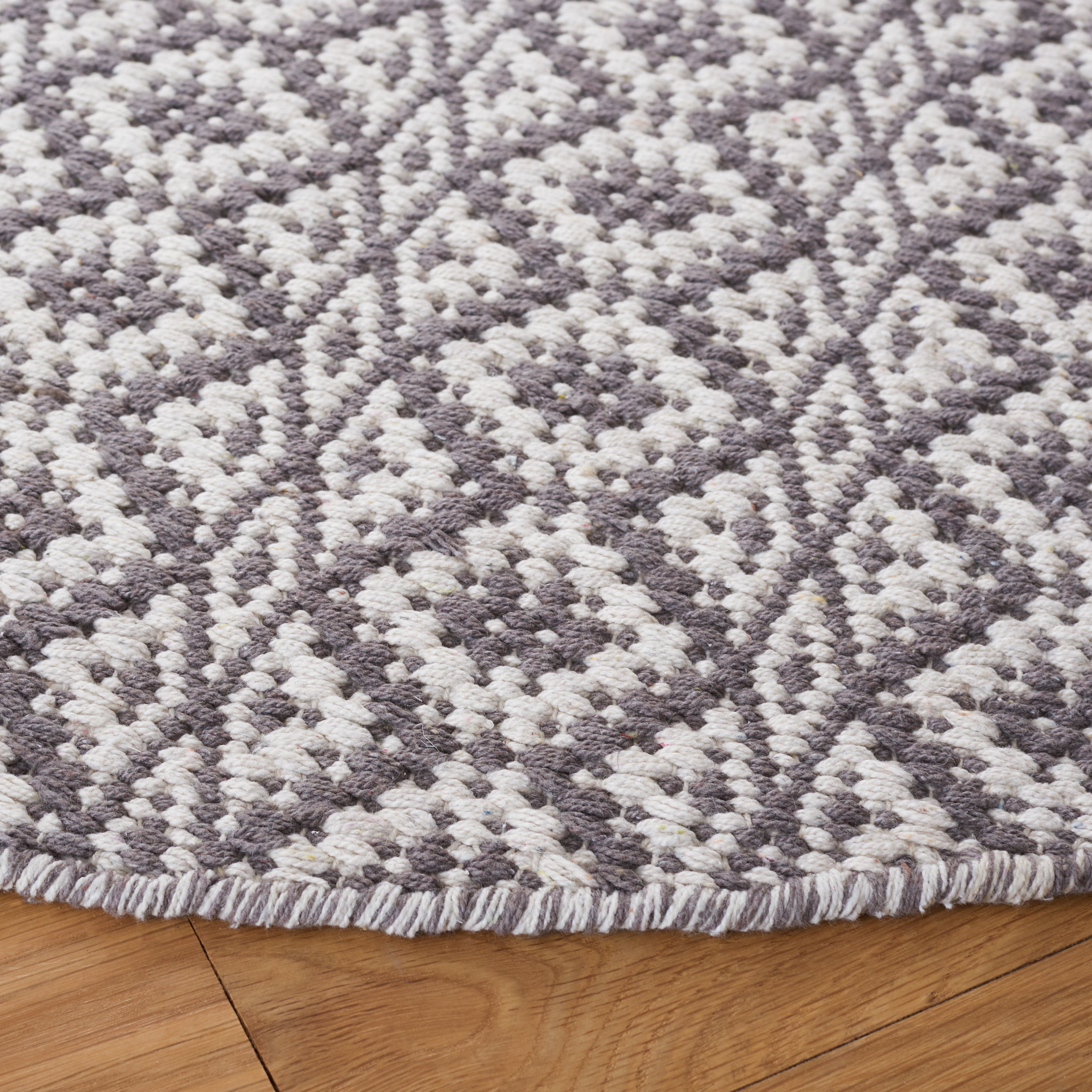 Safavieh Montauk Corrine Geometric Cotton Area Rug, Ivory/Gray, 4' x 4' Round