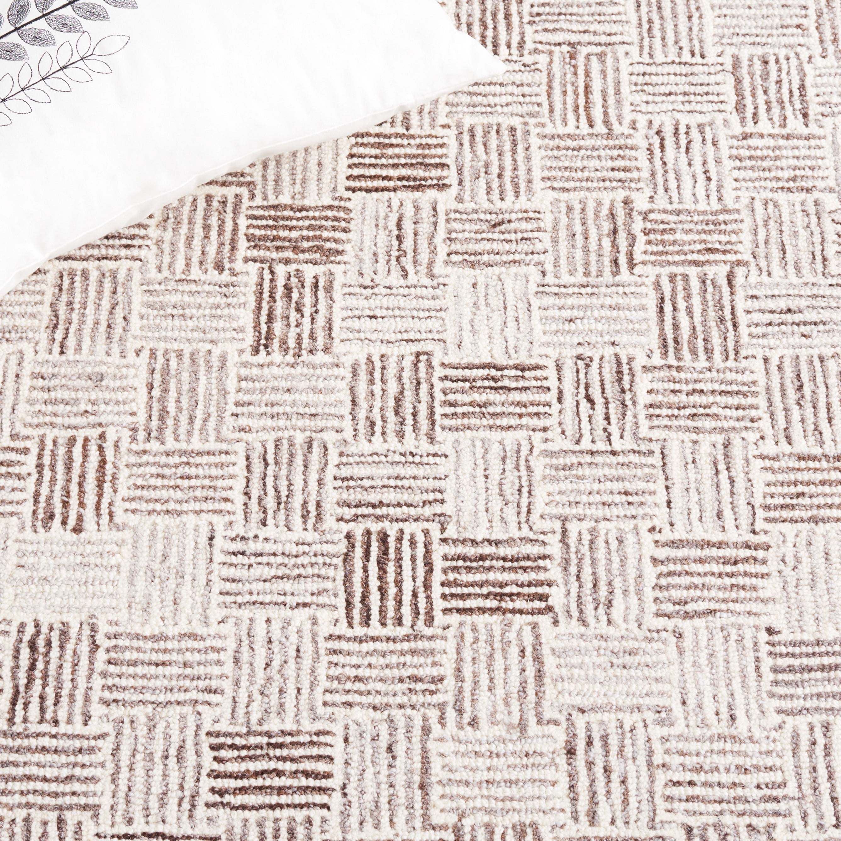 SAFAVIEH Micro-Loop Charlotte Solid Area Rug, Brown/Ivory, 3' x 5'