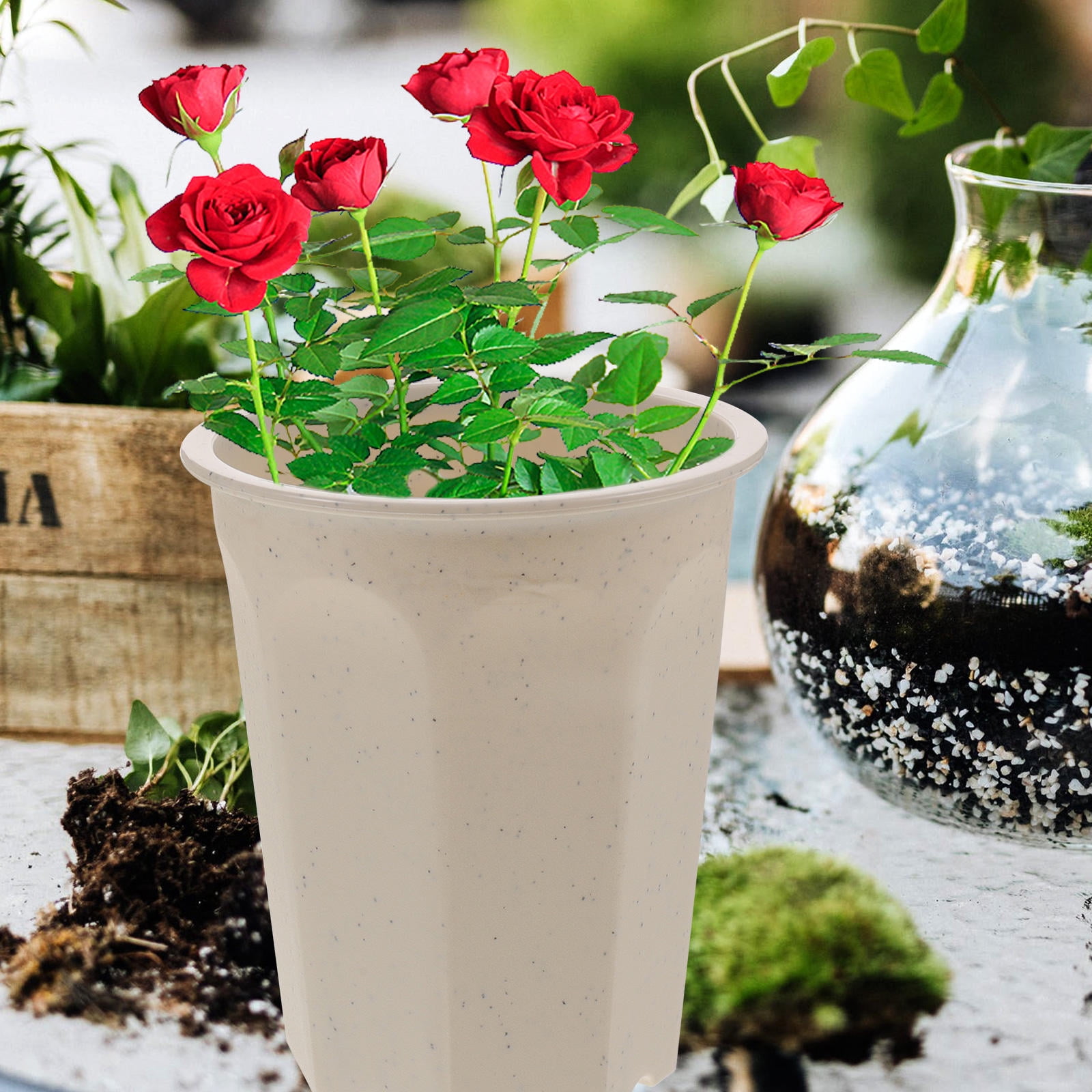 Mobestech Round Plastic Planter Pots for Indoor Outdoor Gardening, Lightweight Plant Containers and Protective Covers