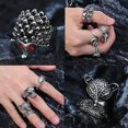 thumbnail image 3 of Juego de 16 anillos góticos punk de plata para hombres y mujeres, con diseño de rana, serpiente, mariposa, araña, ojo de animal, ajustable, estilo gótico, apilables., 3 of 5
