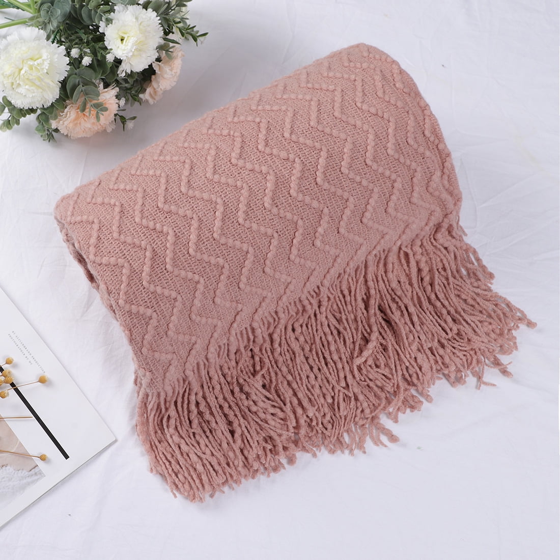 Throw Blanket for Couch, Knit Woven Blanket, Lightweight Decorative Blanket with Tassels, Pink